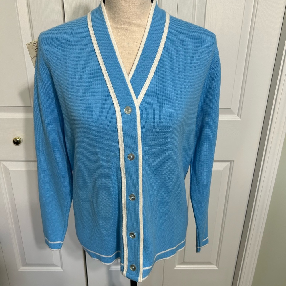 1960s Vintage Haymaker Blue and White Trim Cardigan